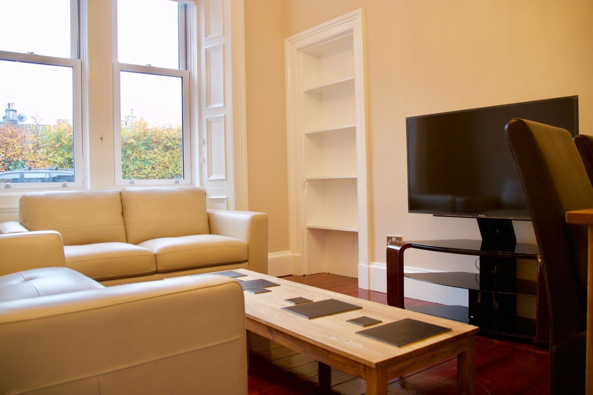 2 Bedroom Flat Off Leith Walk Accommodates 7 Edimburgo Exterior foto