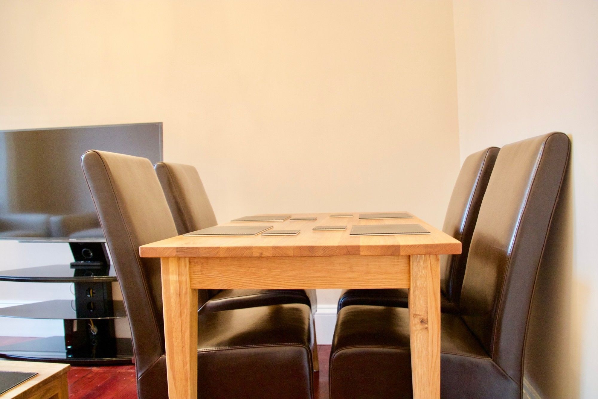 2 Bedroom Flat Off Leith Walk Accommodates 7 Edimburgo Exterior foto